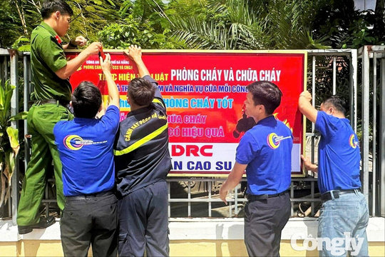 Đoàn Thanh niên Công an TP Đà Nẵng treo gần 200 pano tuyên truyền PCCC