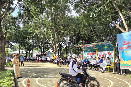 Trang bị kỹ năng lái xe an toàn cho học sinh ngay đầu năm học