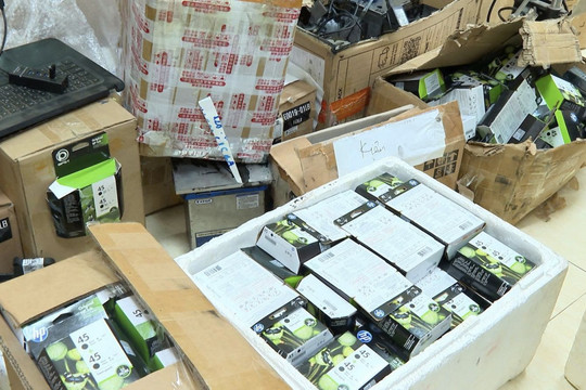 Bắt nhóm đối tượng sản xuất, buôn bán mực in giả