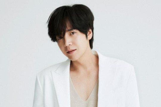 Phim mới của Jang Geun Suk bất ngờ tạm dừng quay