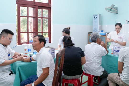 Gần 800 người được sàng lọc ung thư tại TP Huế
