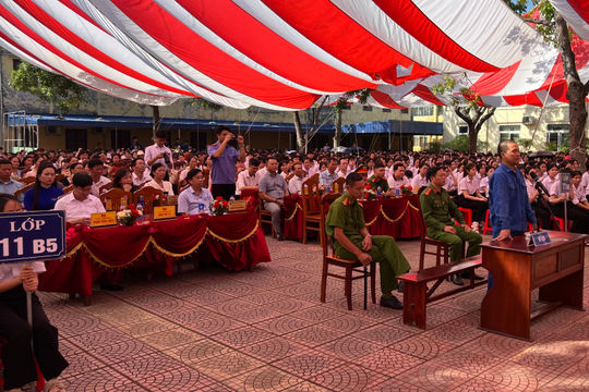 Buổi học đặc biệt của hơn 1.700 học sinh THPT Vĩnh Bảo