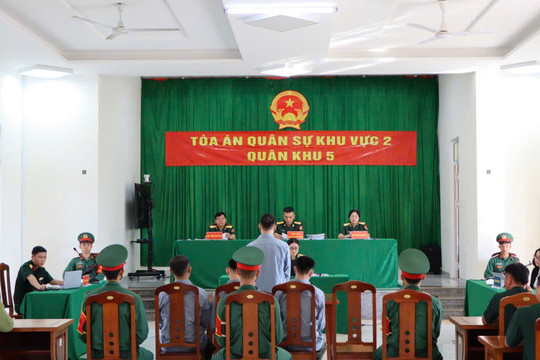 Lĩnh án vì hành hung đồng đội