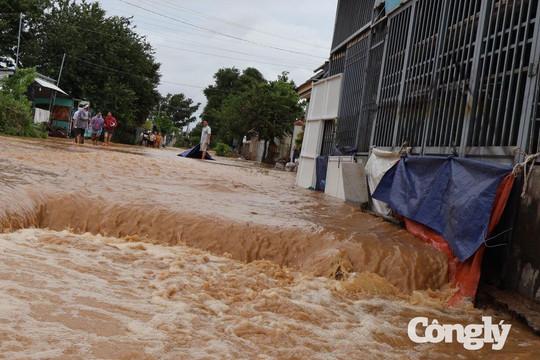 Khánh Hòa ra công điện ứng phó nguy cơ lũ quét, sạt lở đất