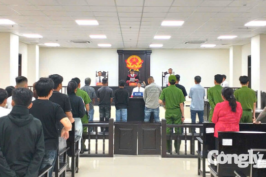 Nhóm đối tượng gây rối tại bệnh viện lĩnh án