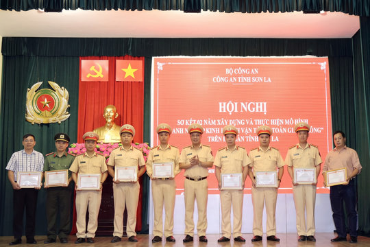 Sơn La nhân rộng mô hình doanh nghiệp vận tải gắn với an toàn giao thông