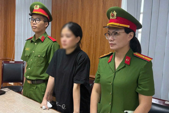 Đang hoãn chấp hành án, người phụ nữ lại bị khởi tố