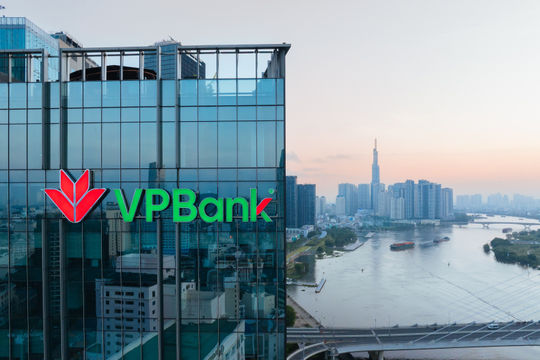 Cổ phiếu VPB khởi sắc trong phiên đầu tiên sau nâng hạng