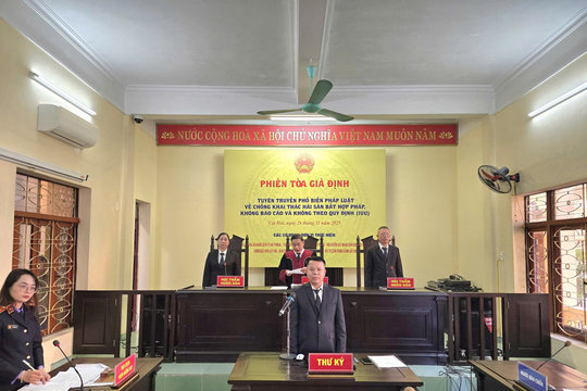 TAND khu vực 6 -Hưng Yên thực hiện phiên tòa giả định chống khai thác IUU tại xã Nam Cường
