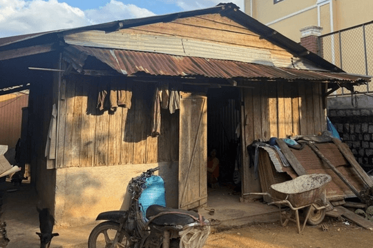 Lâm Đồng: Khởi công xây nhà cho hộ nghèo, cận nghèo