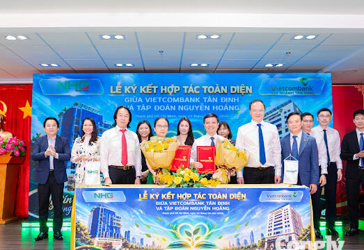 Tập đoàn Nguyễn Hoàng hợp tác với Vietcombank