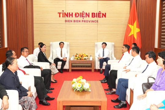 Điện Biên tăng cường phối hợp với Công đoàn 5 tỉnh Bắc Lào