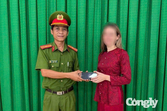 Công an truy xét nhanh vụ cướp giật điện thoại của người phụ nữ Nga