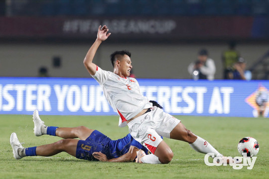 Việt Nam 0-2 Thái Lan: Thất bại đáng tiếc trước người Thái