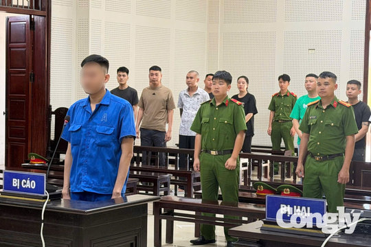Lĩnh án vì bán ma túy, mang súng và cất giấu pháo nổ