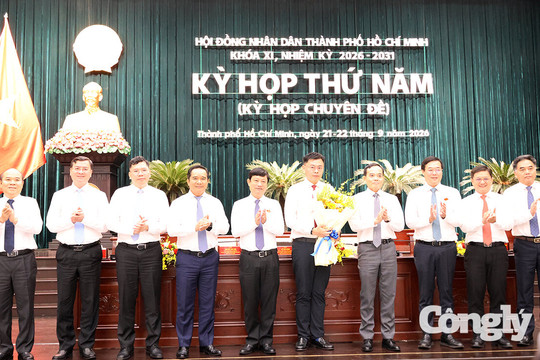Thủ tướng phê chuẩn kết quả bầu Phó Chủ tịch UBND TP.HCM