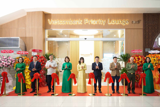 Khai trương phòng chờ Vietcombank Priority Lounge tại Cam Ranh