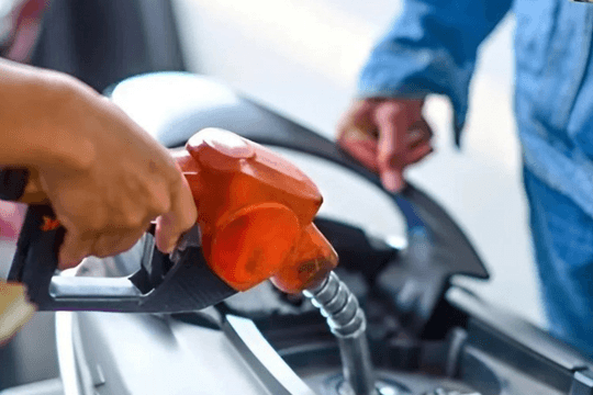 Giá xăng dầu: Doanh nghiệp có thể được tự quyết?