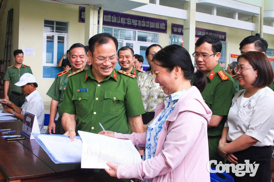 Khánh Hòa: Không xuất trình giấy tờ đã tích hợp trên VneID