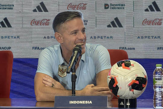John Herdman háo hức trước màn đối đầu với Anthony Hudson ở chung kết FIFA ASEAN Cup