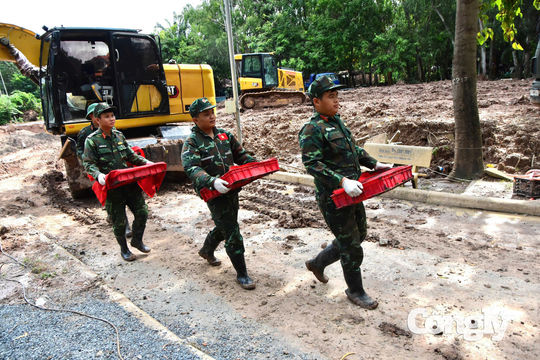 Phát hiện thêm 4 bộ hài cốt liệt sĩ tại Công viên Lê Thị Riêng
