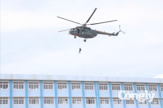 Đắk Lắk diễn tập dùng UAV, trực thăng chống khủng bố