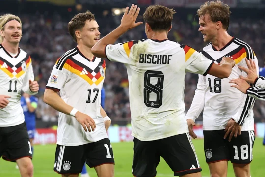 Đức bùng nổ trước Serbia, Klopp cuối cùng cũng có chiến thắng đầu tay