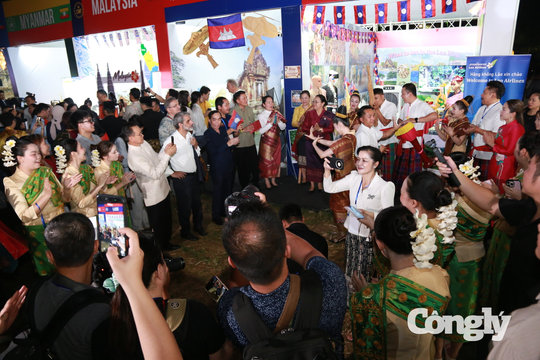 Không gian đa sắc màu của Lễ hội Văn hóa Thế giới tại Hà Nội 2026