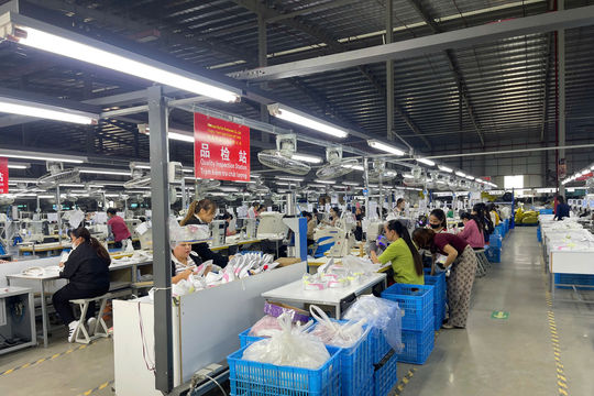 Kinh tế Việt Nam tăng tốc mạnh mẽ: GDP quý III bứt phá lên gần 10%