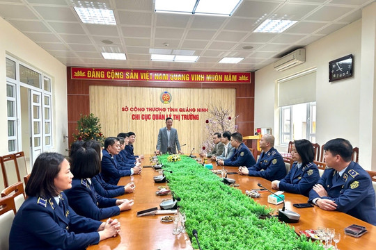 Quảng Ninh xử phạt 11 trường hợp vi phạm kinh doanh xăng dầu