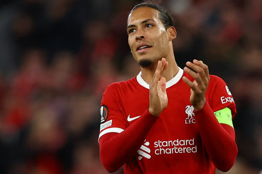 Liverpool bất ngờ muốn giữ Van Dijk, Real Madrid vẫn quyết săn đón