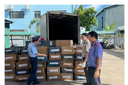 Quảng Ninh tiêu hủy gần 40.000 bao thuốc lá ngoại nhập lậu