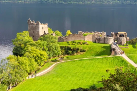 Khám phá 14 lâu đài đẹp nhất Scotland giữa thiên nhiên hùng vĩ