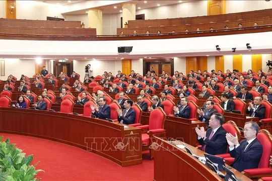 Bế mạc Hội nghị Trung ương lần thứ Tư Ban Chấp hành Trung ương Đảng khóa XIV