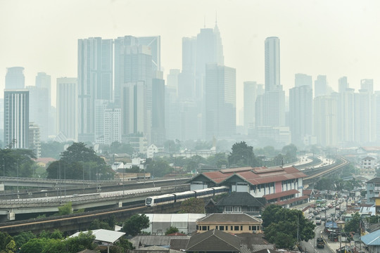 Malaysia đóng cửa hàng loạt trường học vì khói mù