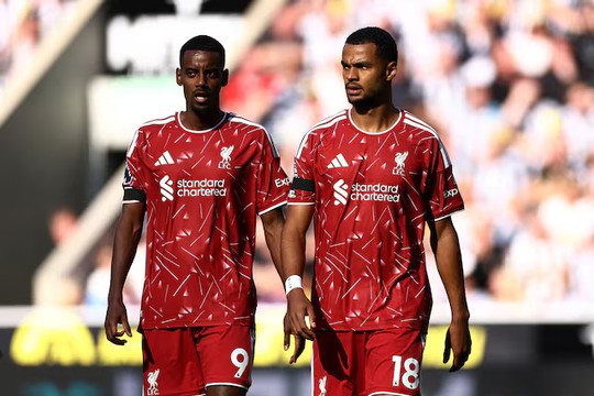 Liverpool tổn thất lực lượng trước đại chiến Man City, Isak và Gakpo cùng vắng mặt