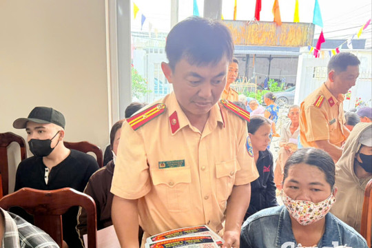 CSGT TP.HCM đẩy mạnh tuần tra, kiểm soát đường thủy