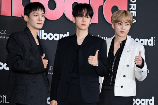 EXO-CBX căng thẳng với Bubble vì chuyển sang nền tảng mới