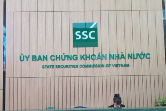 TikToker tung tin sai sự thật, Ủy ban Chứng khoán cảnh báo nhà đầu tư