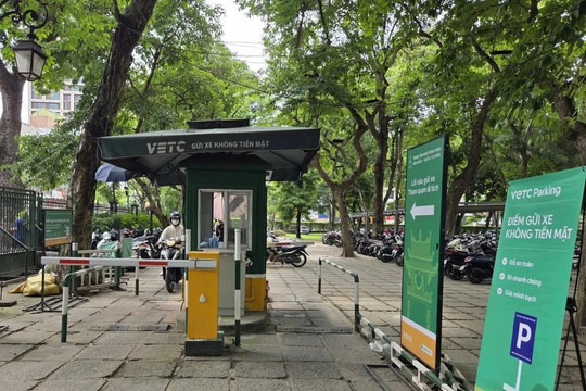 Hà Nội đề xuất thanh toán không dùng tiền mặt tại các điểm trông giữ xe