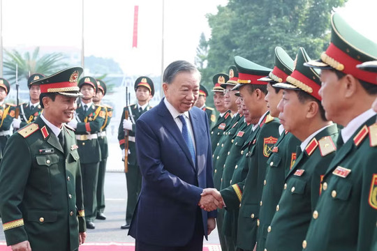Tổng Bí thư, Chủ tịch nước Tô Lâm dự Lễ kỷ niệm 80 năm Ngày truyền thống Lực lượng vũ trang Quân khu 2