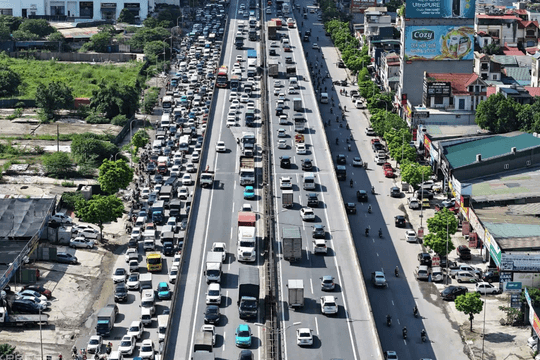Vành đai 3 trên cao thường xuyên ùn tắc, CSGT chỉ rõ nguyên nhân