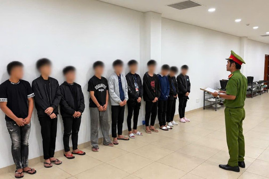 Khởi tố 8 đối tượng rượt đuổi, đánh nhau trên đường TP Huế