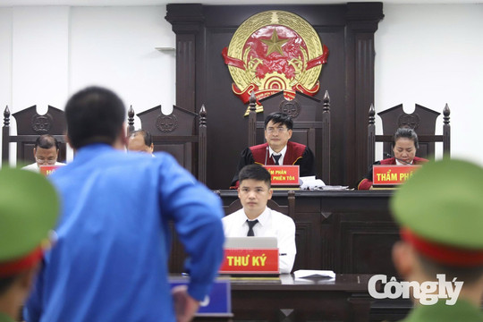 Chỉ vì lý trí... chọn cách đầu hàng