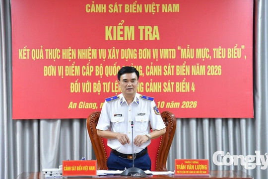 Kiểm tra xây dựng đơn vị điểm cấp Bộ Quốc phòng tại BTL Vùng Cảnh sát biển 4