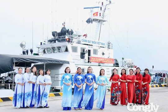 Tỏa sáng phẩm chất nữ quân nhân - lan tỏa nghĩa tình người lính biển