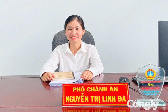 Nữ Thẩm phán và những năm tháng tận tâm với nghề