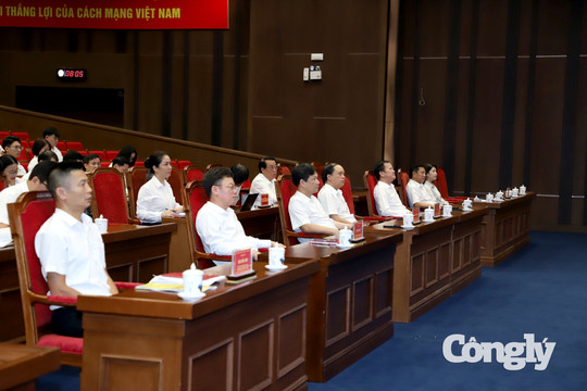 Đảng ủy TANDTC kết nối Hội nghị quán triệt, triển khai thực hiện Nghị quyết Trung ương 4