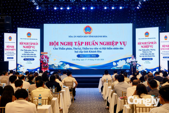 TAND hai cấp tỉnh Khánh Hòa tập huấn nghiệp vụ, tháo gỡ vướng mắc trong xét xử