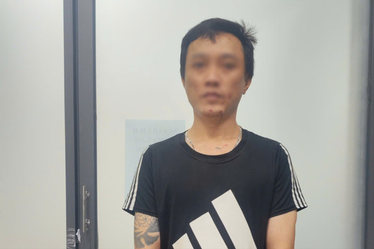 Công an TP.HCM xác minh vụ dùng gậy đập phá ô tô trên đường Quách Điêu